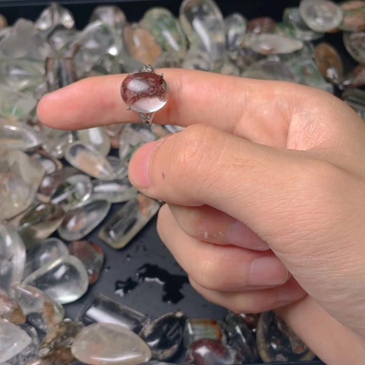 开***窗未镶嵌颈饰水晶水晶