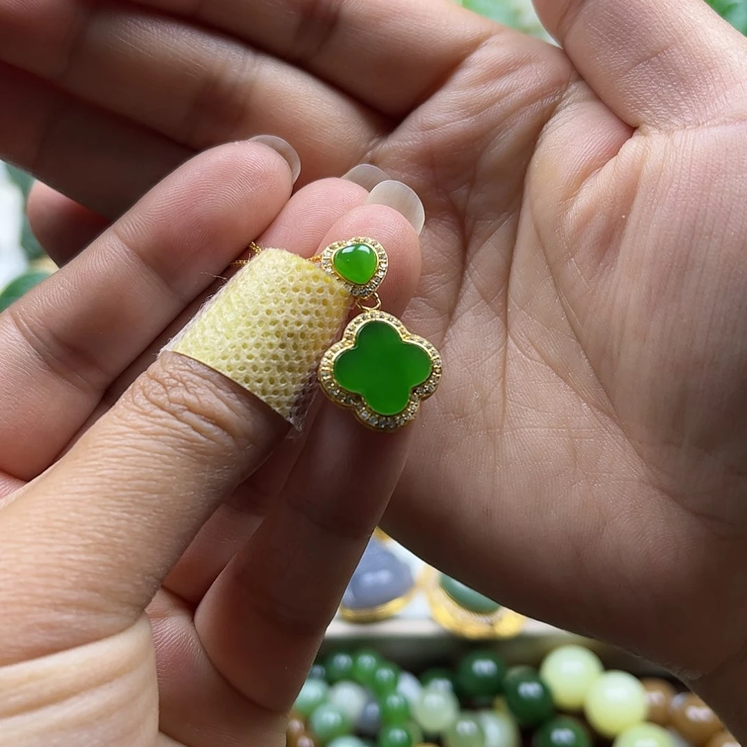 和田玉吊坠银S925镶嵌