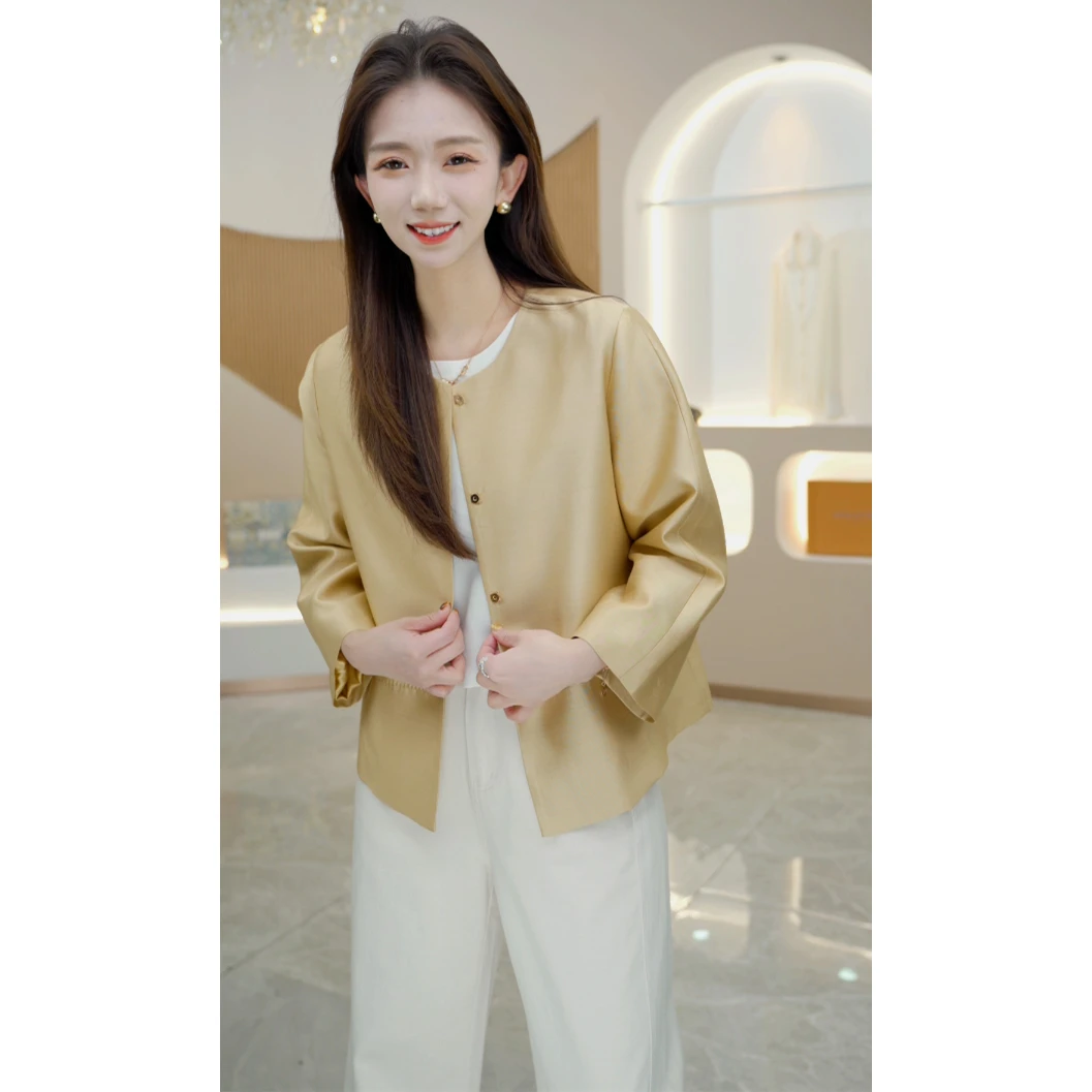 R H 38MM丝毛重绉时尚简约气质短外套8278