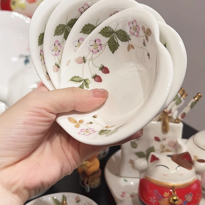 瓷片爱心小碗4个瓷片不金