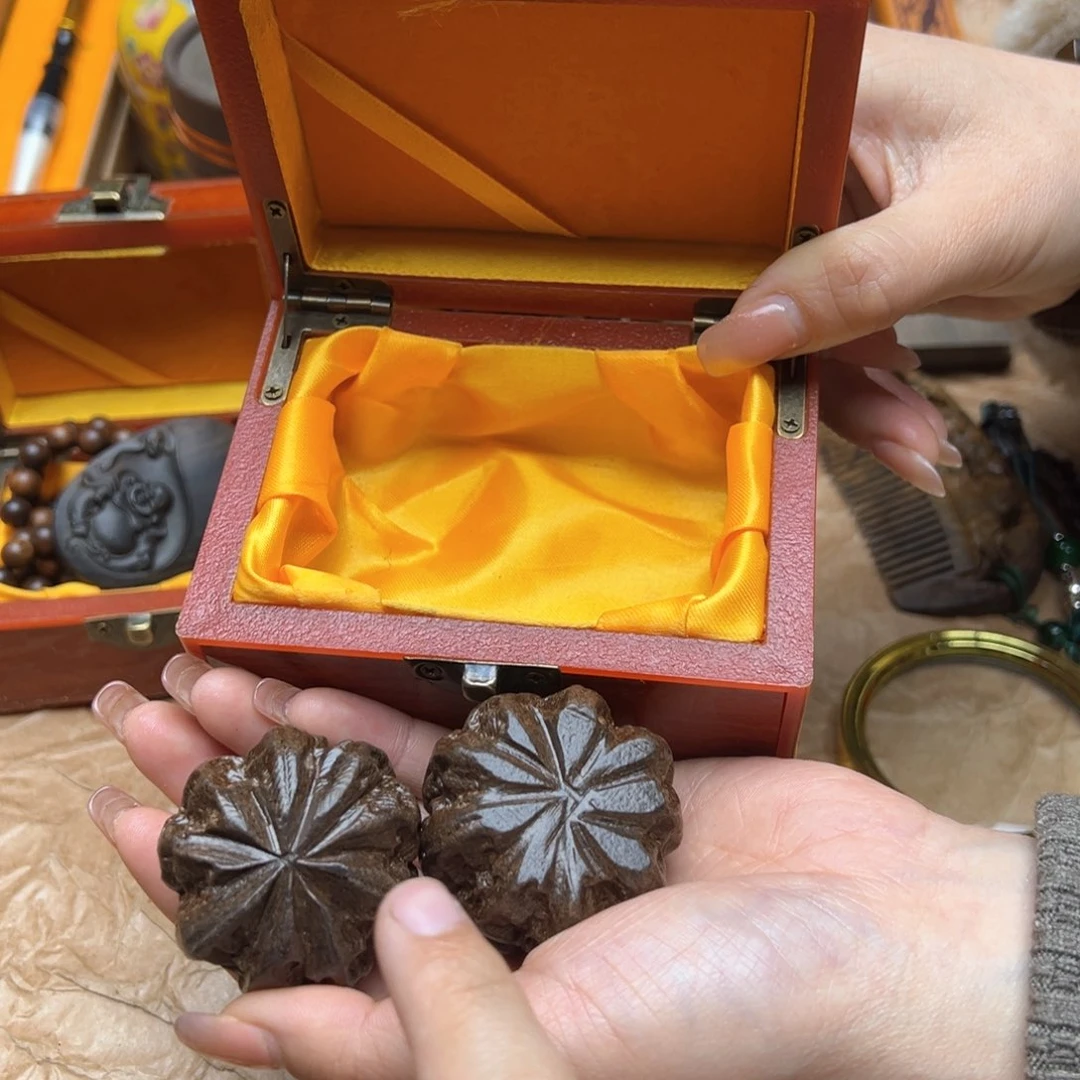 大叶紫檀（黑酸枝木类）