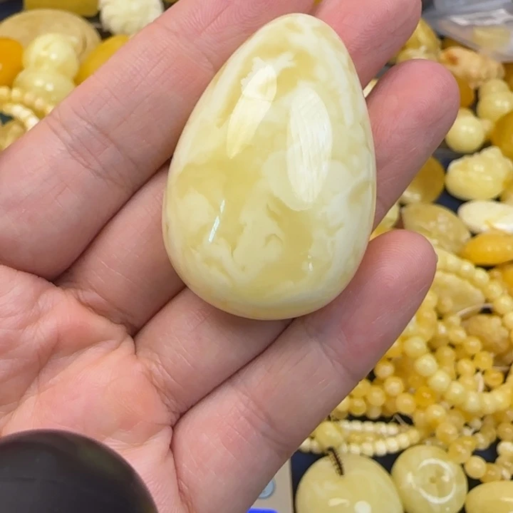 未镶嵌颈饰蜜蜡天然蜜蜡