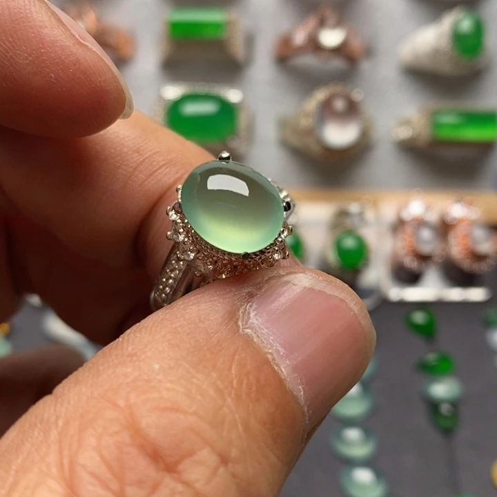 翡翠裸石冰种晴水戒面10.6*8.8*4