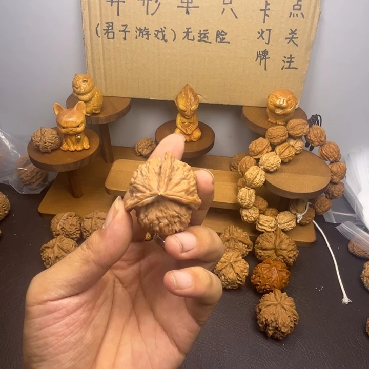 习***你吊坠桃核三棱丁有浮黄尖