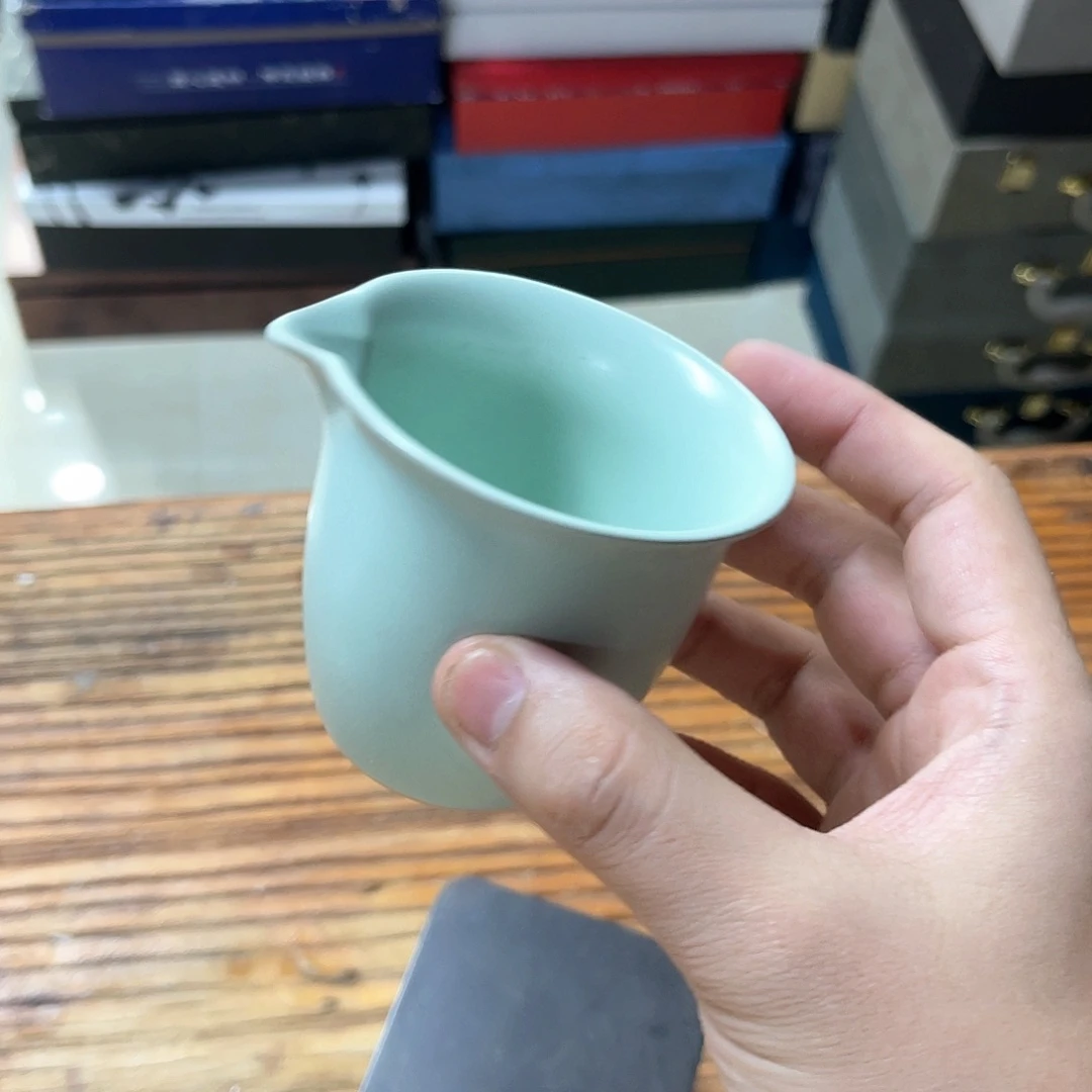 孤品茶具套装等。