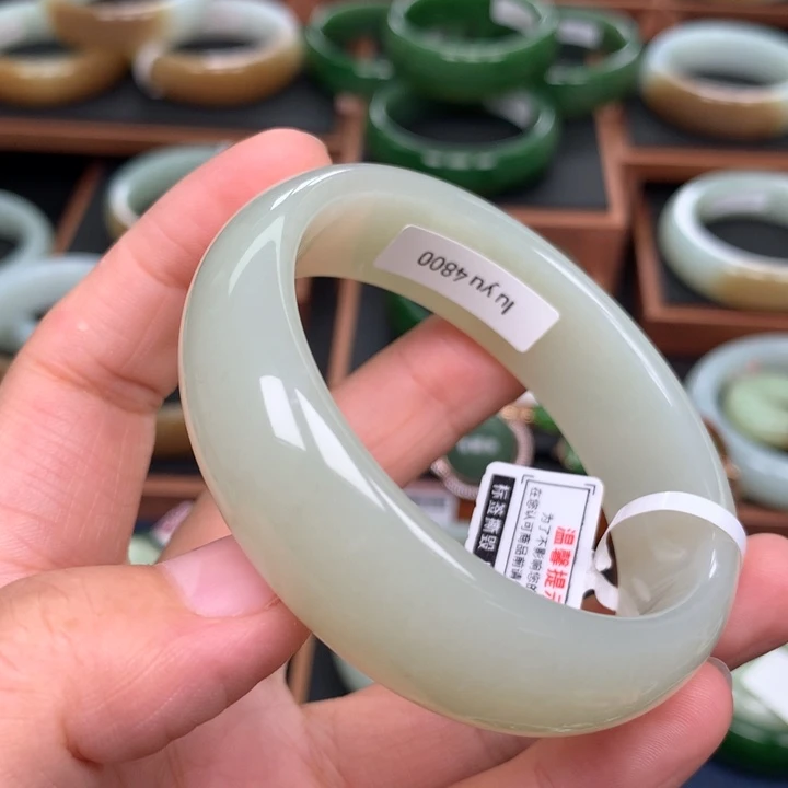 和田玉手镯未镶嵌55