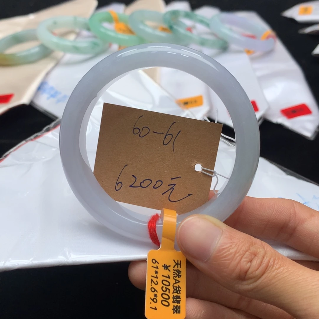 翡翠未镶嵌手镯手镯