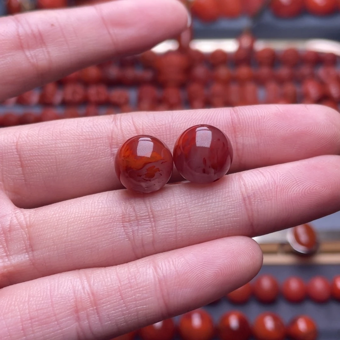 南红玛瑙未镶嵌其他W11.9瓦西牛血带火焰圆珠一对