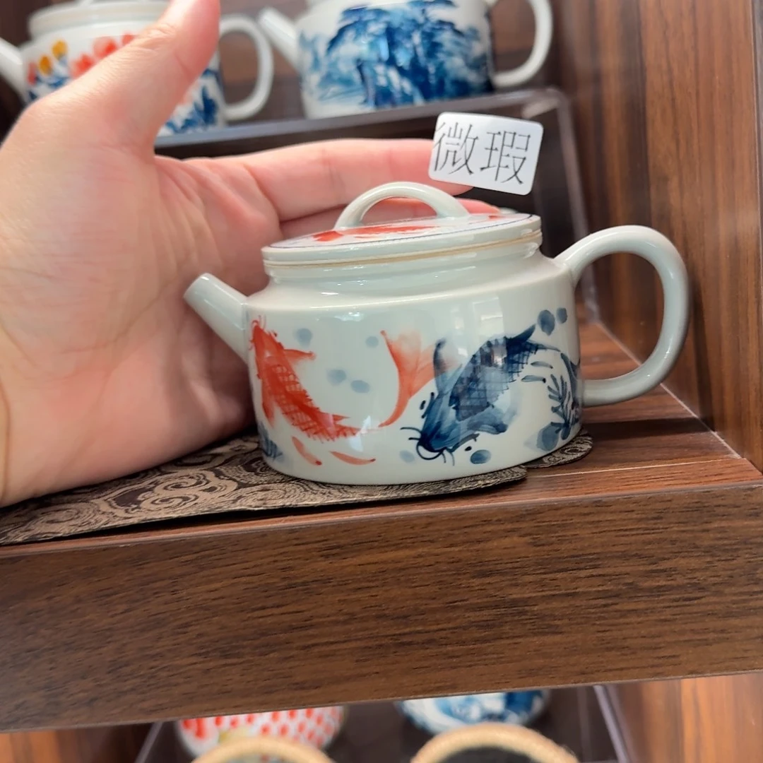 釉下手绘茶具微瑕