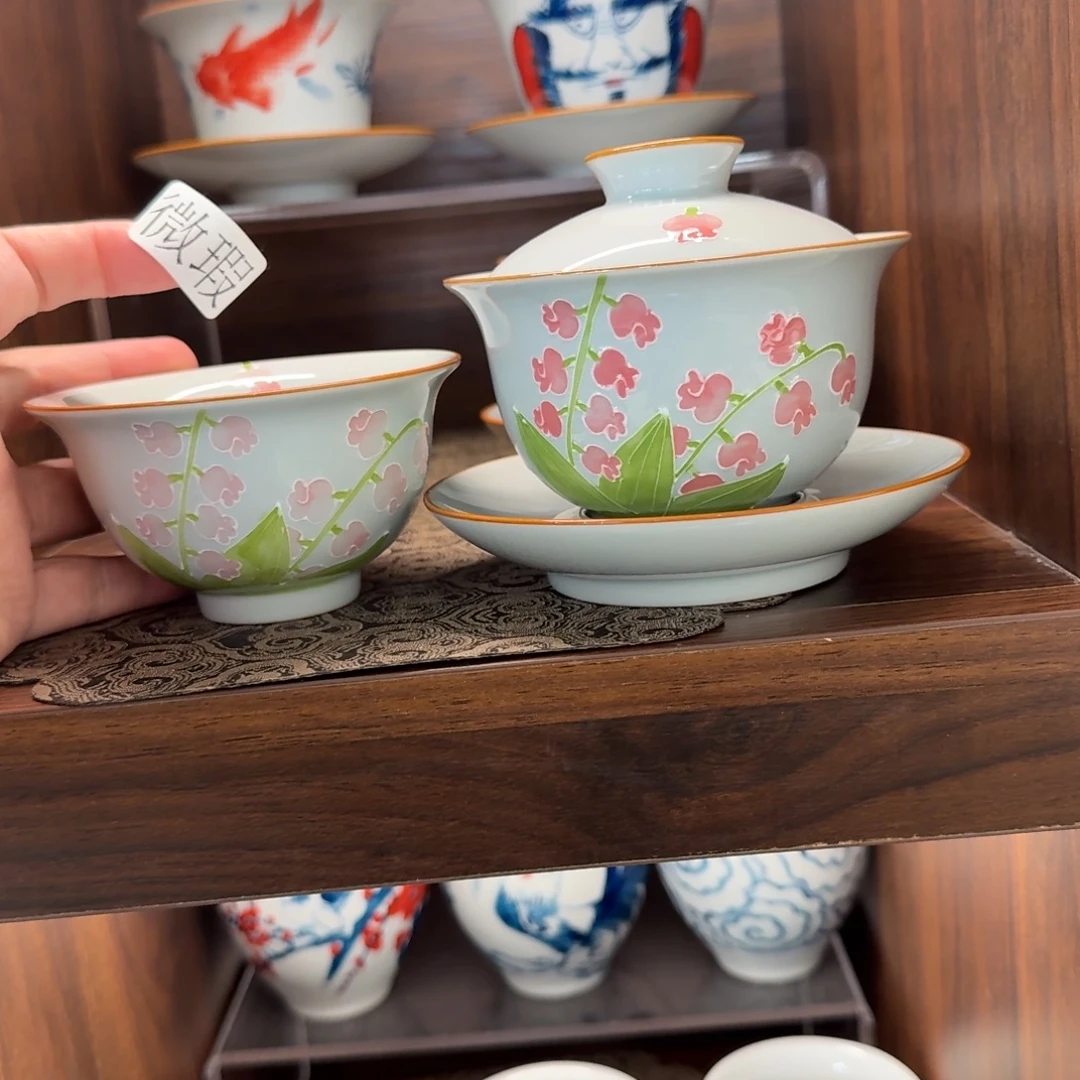 釉下手绘茶具微瑕
