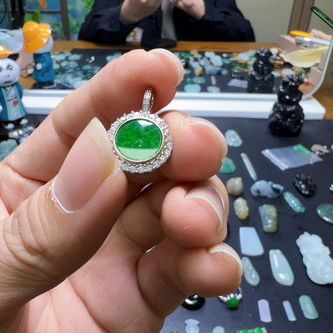 翡翠银S925镶嵌颈饰挂件