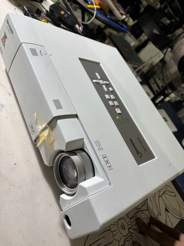 9新 二手 6200流明夏普小工程特价投影仪 运费自理