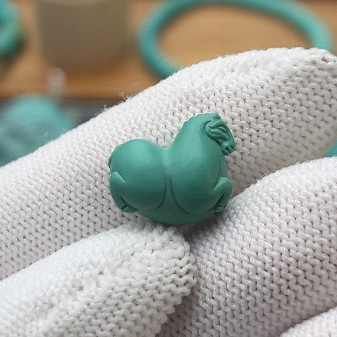 绿松石未镶嵌珠宝奇石唐马