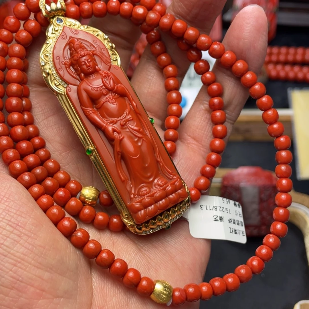 干***于南红玛瑙18K金镶嵌吊坠