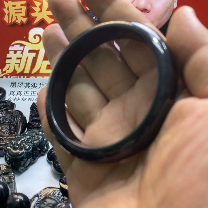 翡翠吊坠(不含链)未镶嵌西***?