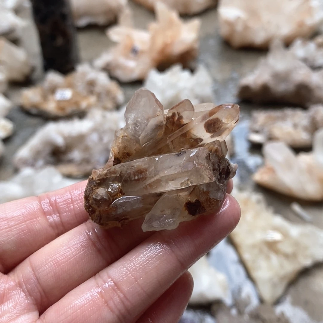 水晶原石摆件未镶嵌水晶