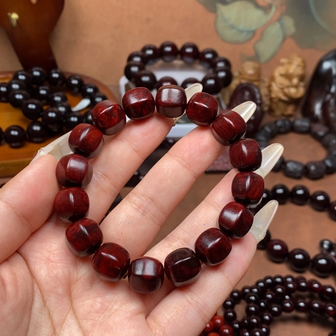 危***品檀香紫檀（小叶紫檀）