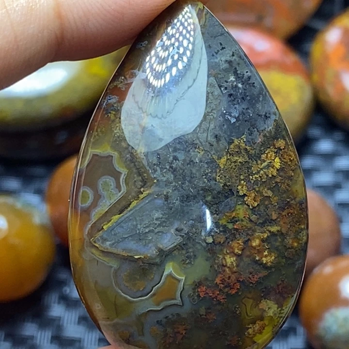 玛瑙/玉髓颈饰未镶嵌