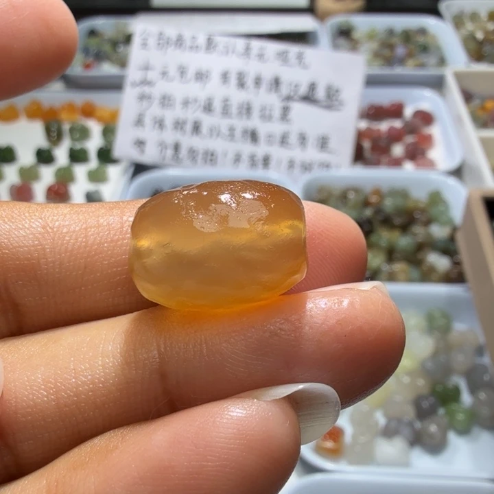 和田玉未镶嵌珠宝奇石