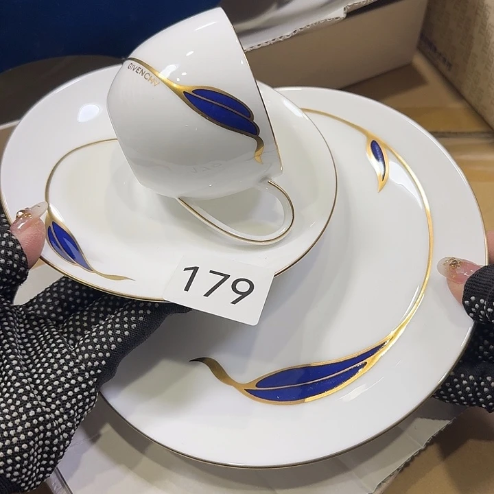 柒喜美瓷 拒绝售假两杯两碟两盘带原盒