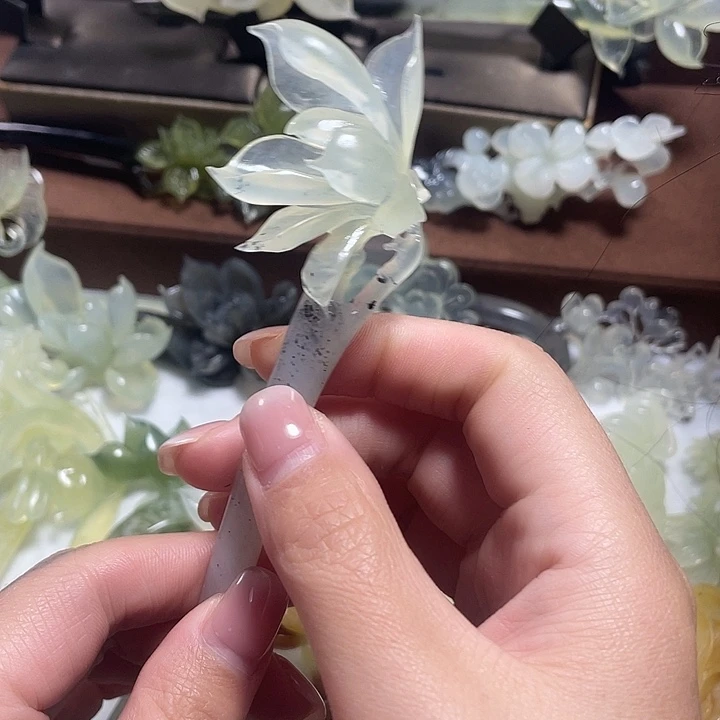 蛇纹石玉未镶嵌发饰