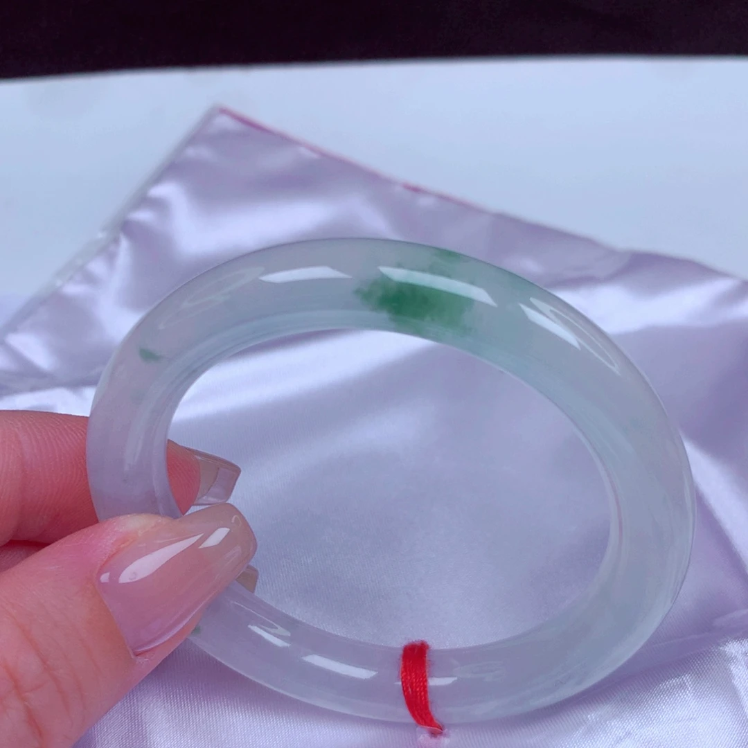 翡翠未镶嵌手镯手镯