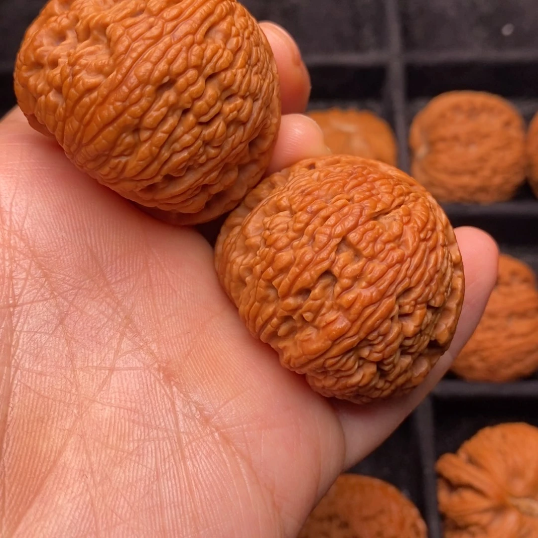 文玩核桃吊坠秦岭野生核桃