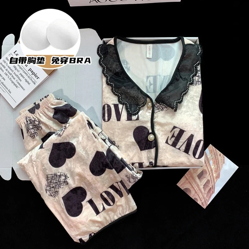 高档金丝绒女士带胸垫睡衣冬季2025新款韩版长袖春秋款家居服套装