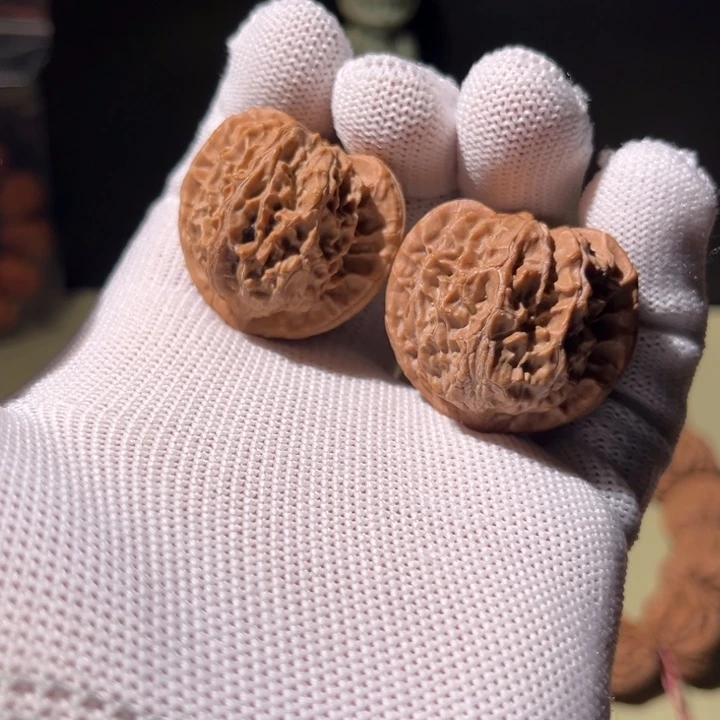 文玩核桃手串…………5