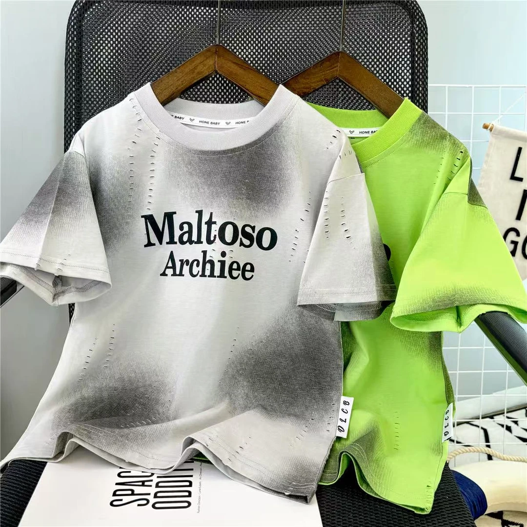 新款时尚破洞潮流休闲百搭