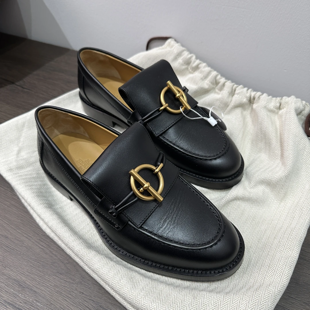 99新 Hermes/爱马仕 青奢荟/35码/气质时尚乐福鞋黑金单鞋//65382