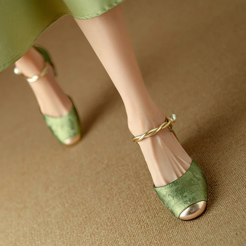 羊皮版真皮断码清仓法式包头凉鞋女新款夏季国潮小香风粗跟高跟鞋