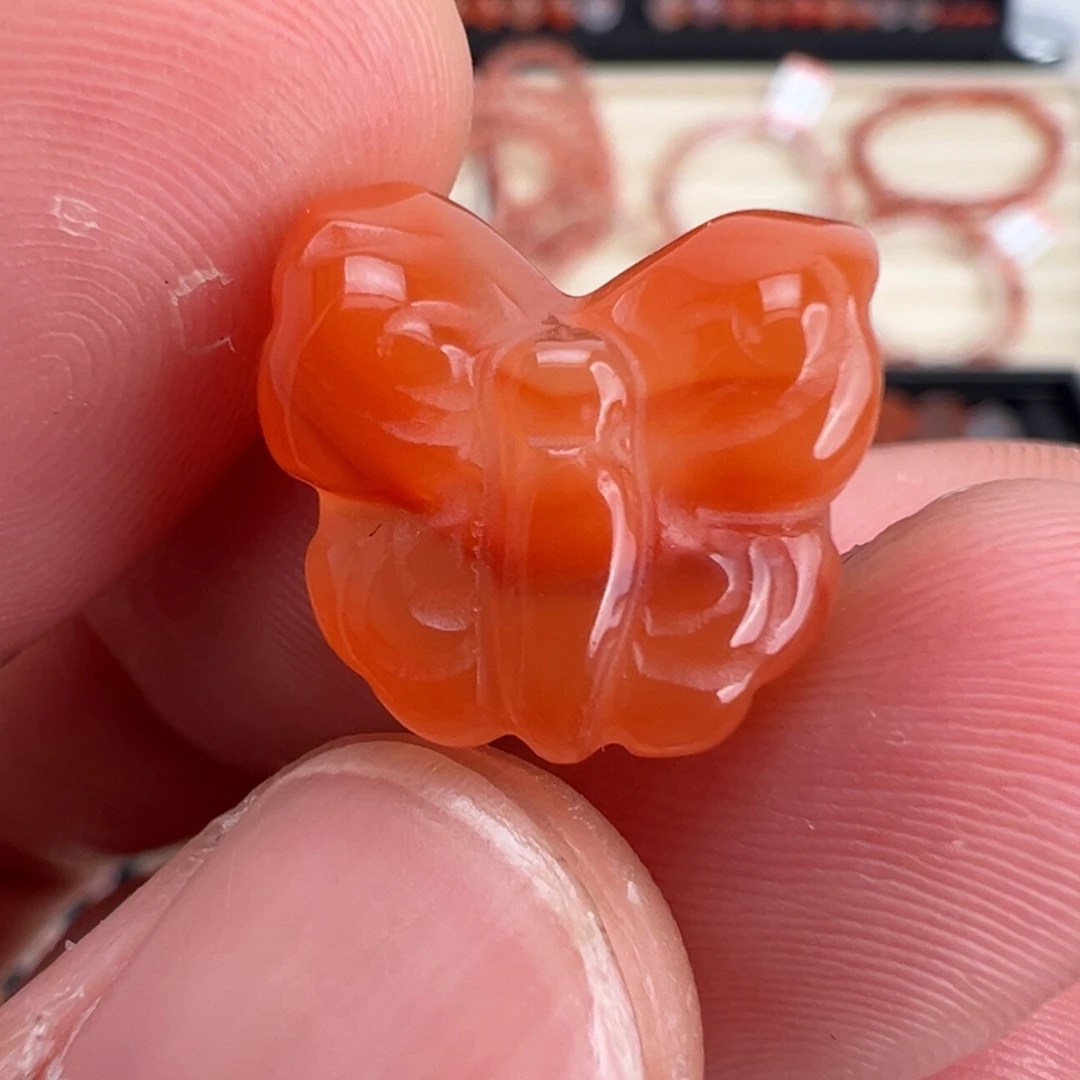 未镶嵌川料南红玛瑙蝴蝶