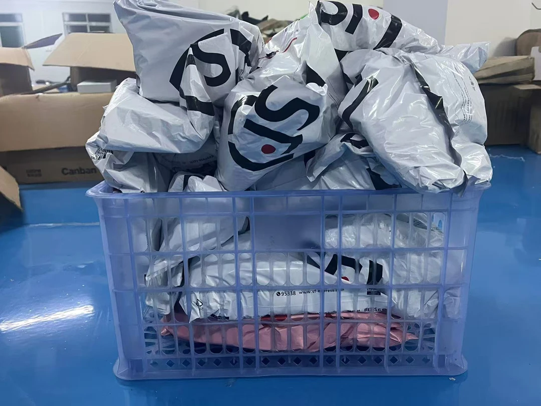 300/400衣柜无纺布+钢架1格可折叠收纳箱可移动防尘卡通元