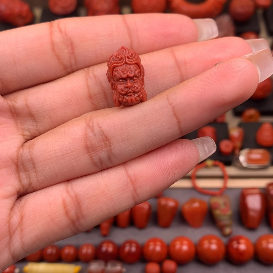 南红玛瑙未镶嵌黄财神10+