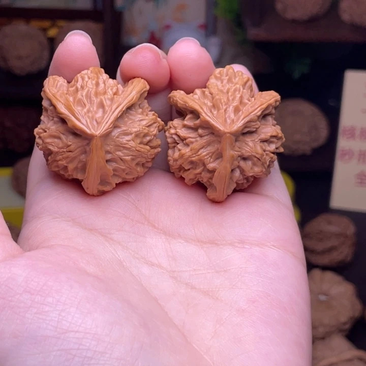 w***g把件桃核闪购8三棱