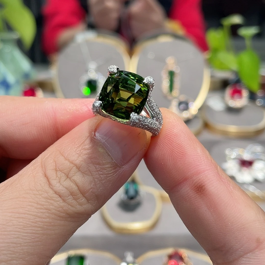 碧玺戒指18K金镶嵌12.64ct