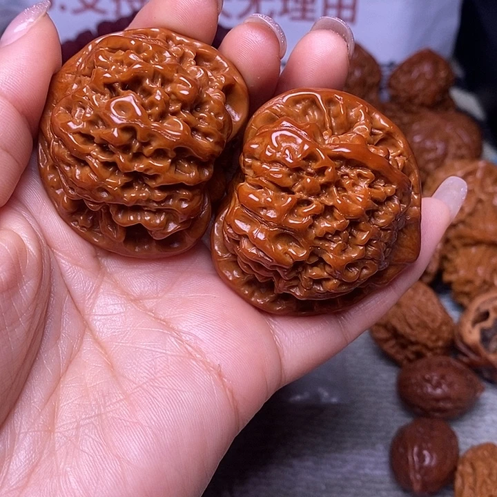 文玩核桃吊坠大官帽