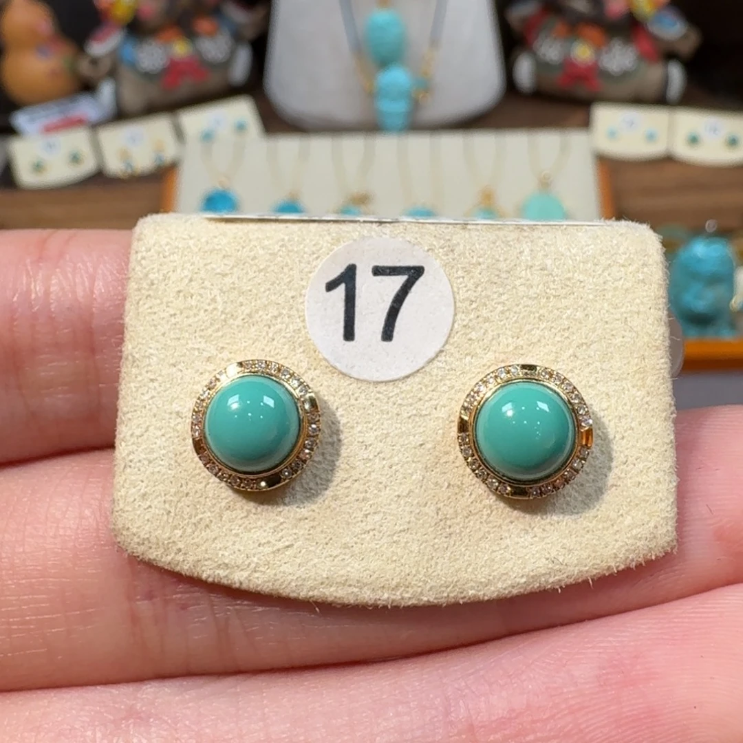 绿松石18K金镶嵌耳钉