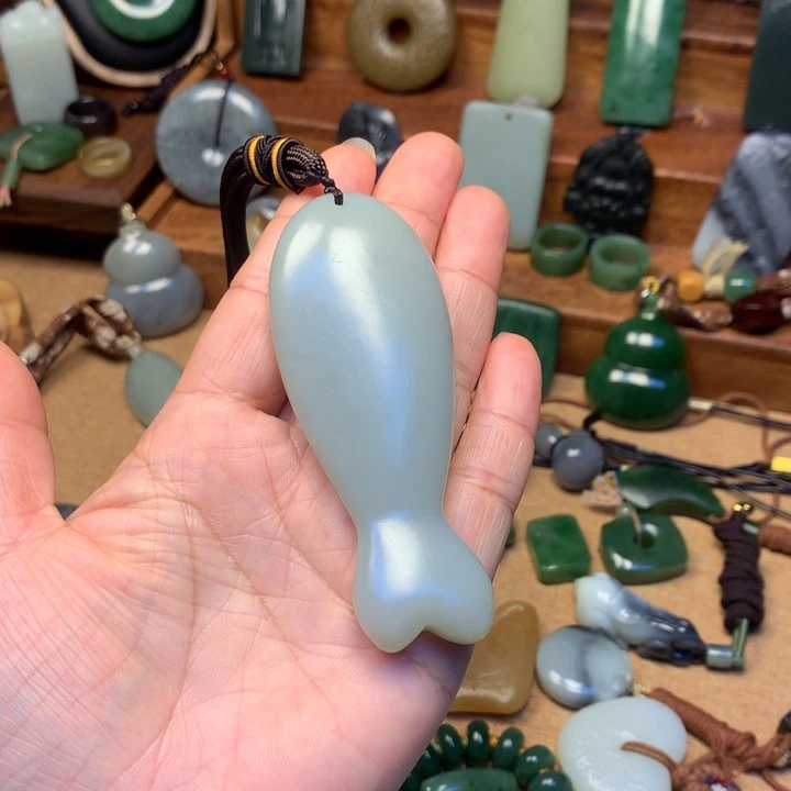 诺***诺和田玉未镶嵌颈饰
