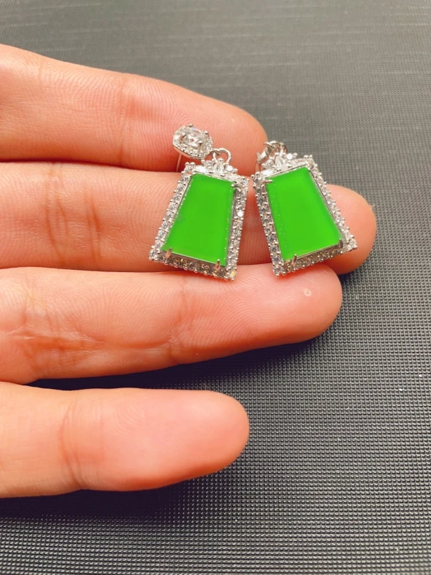 纯天然A货翡翠无事牌耳钉