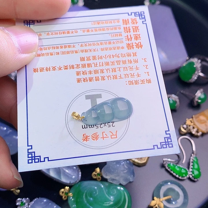 翡翠挂件18K金镶嵌（oyriffjyy