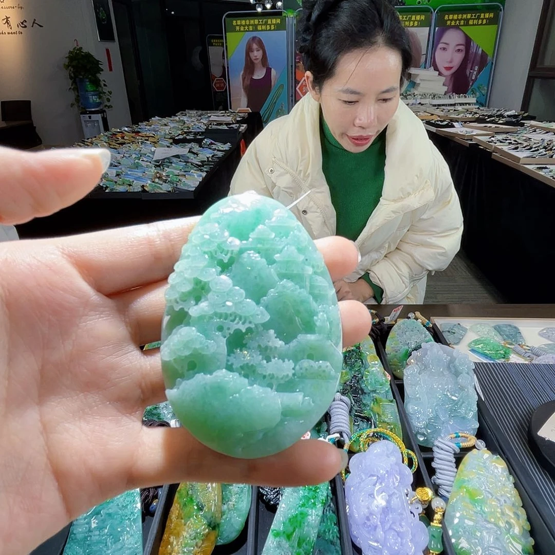 颈饰未镶嵌翡翠翡翠