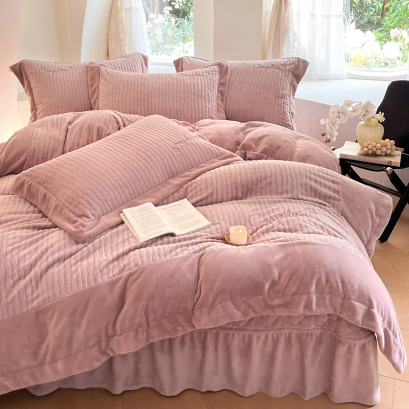 13斤保暖加厚夹棉床盖款长毛牛奶绒四件套防静电不掉毛双面绒刺绣