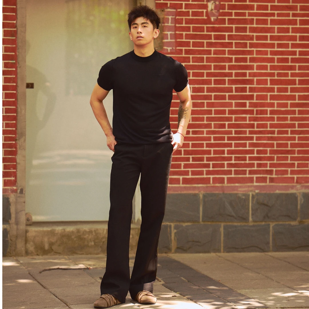 Lame Libre 25ss纯色微喇西裤