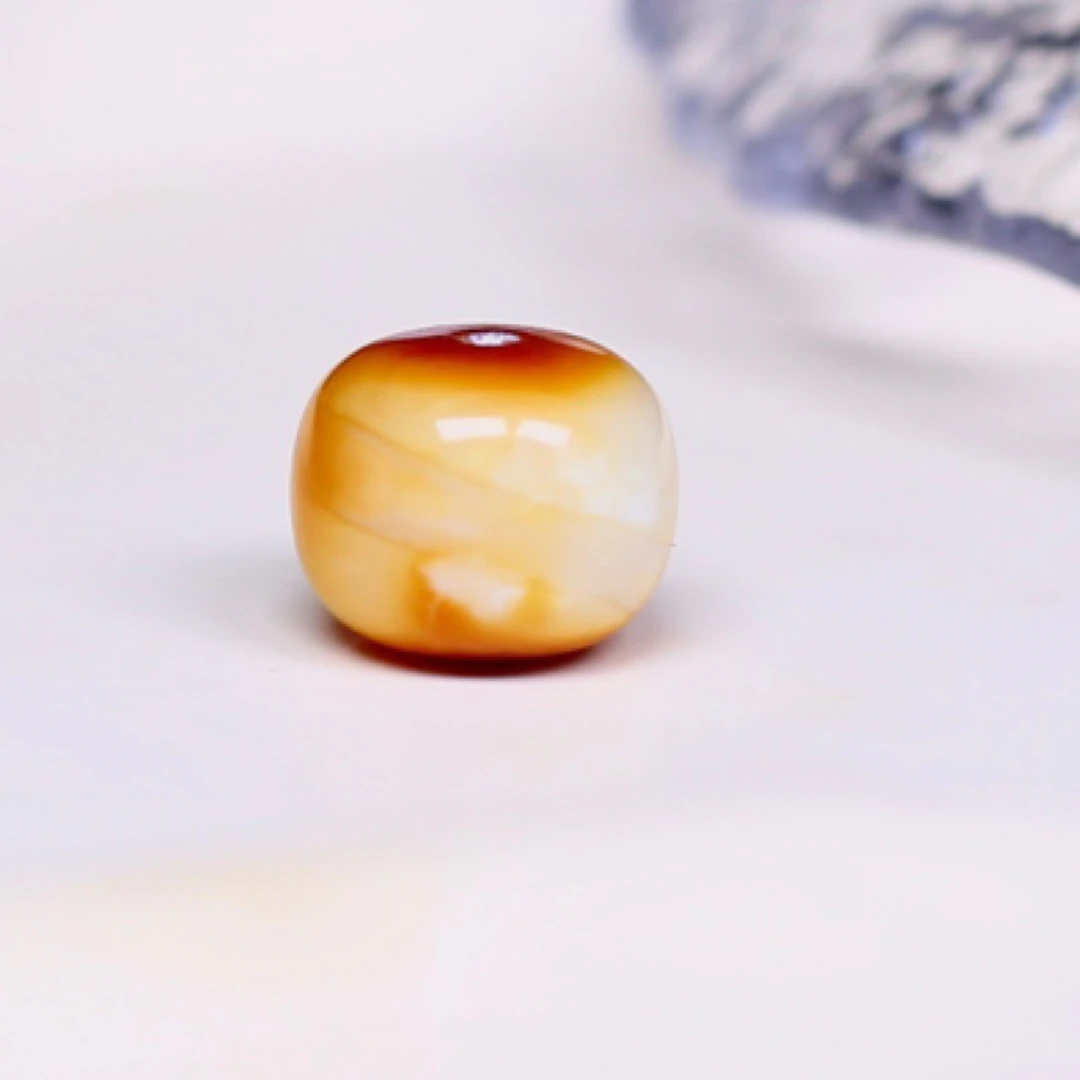 12.4*10mm沁红彩老型墩子，搭配各类木质手串效果都不错，带走，特惠