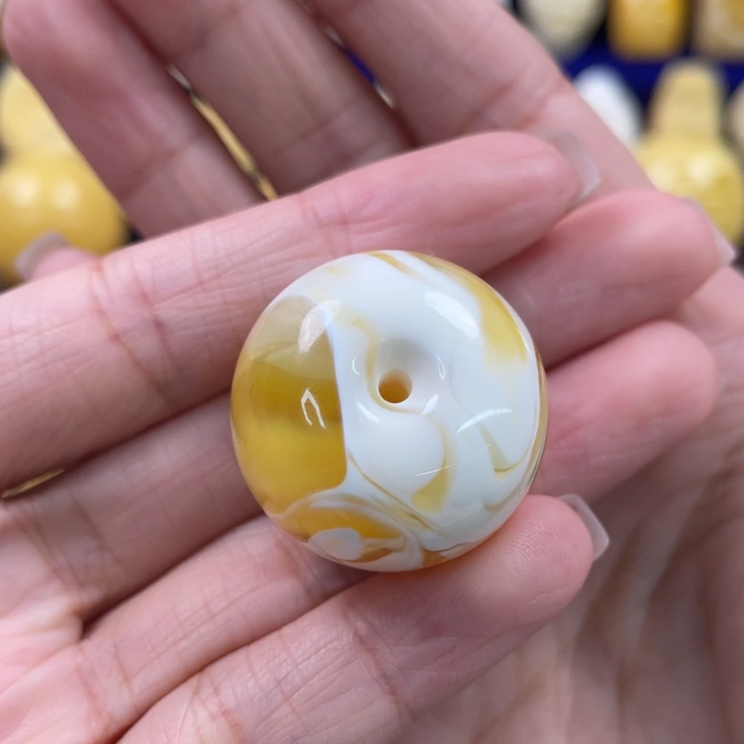 裸石蜜蜡未镶嵌琥珀蜜蜡扣子