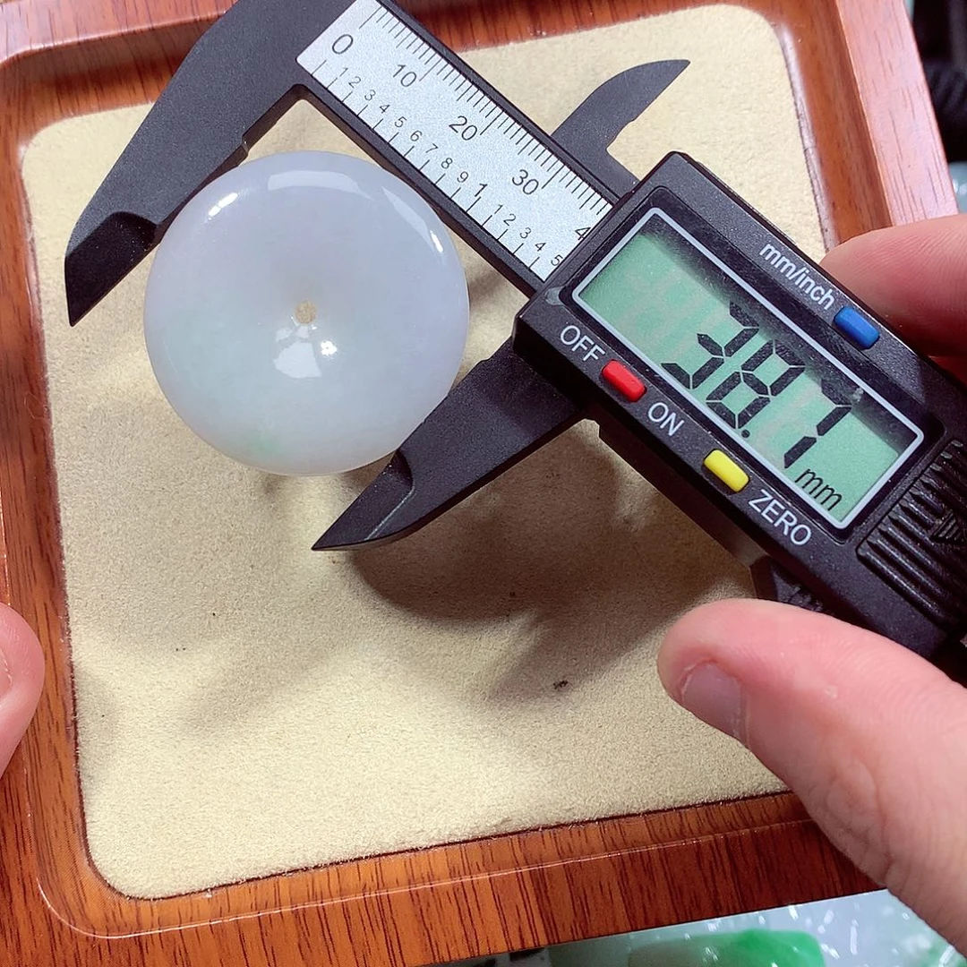 颈饰未镶嵌翡翠缅甸翡翠