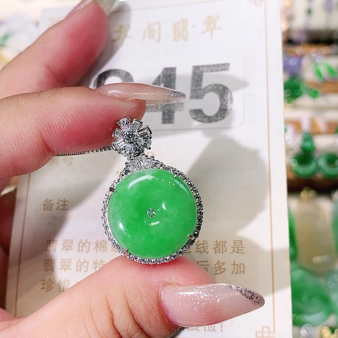 【闪购商品】翡翠挂件未镶嵌裸石
