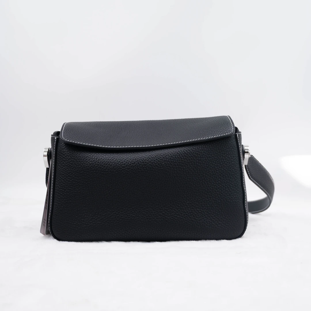 软皮小方包——宝恩时尚新款经典百搭实用单肩大容量女包TL25391